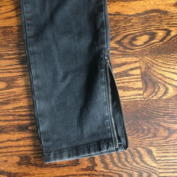 Forever 21 Black Jeans - Picture 4 of 7